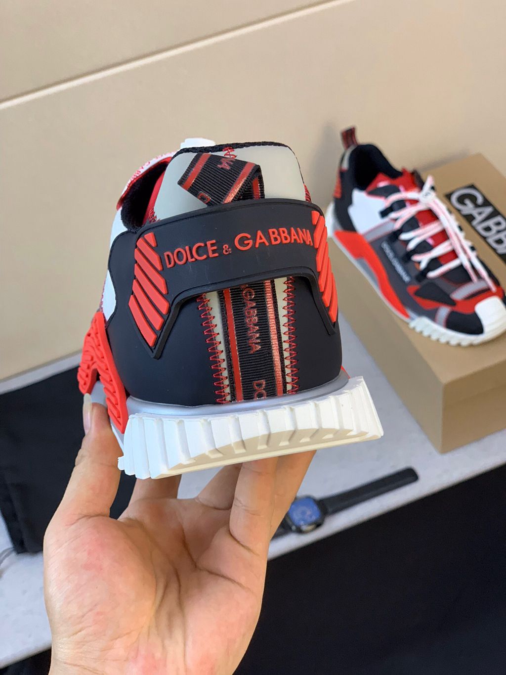 D*G sneaker